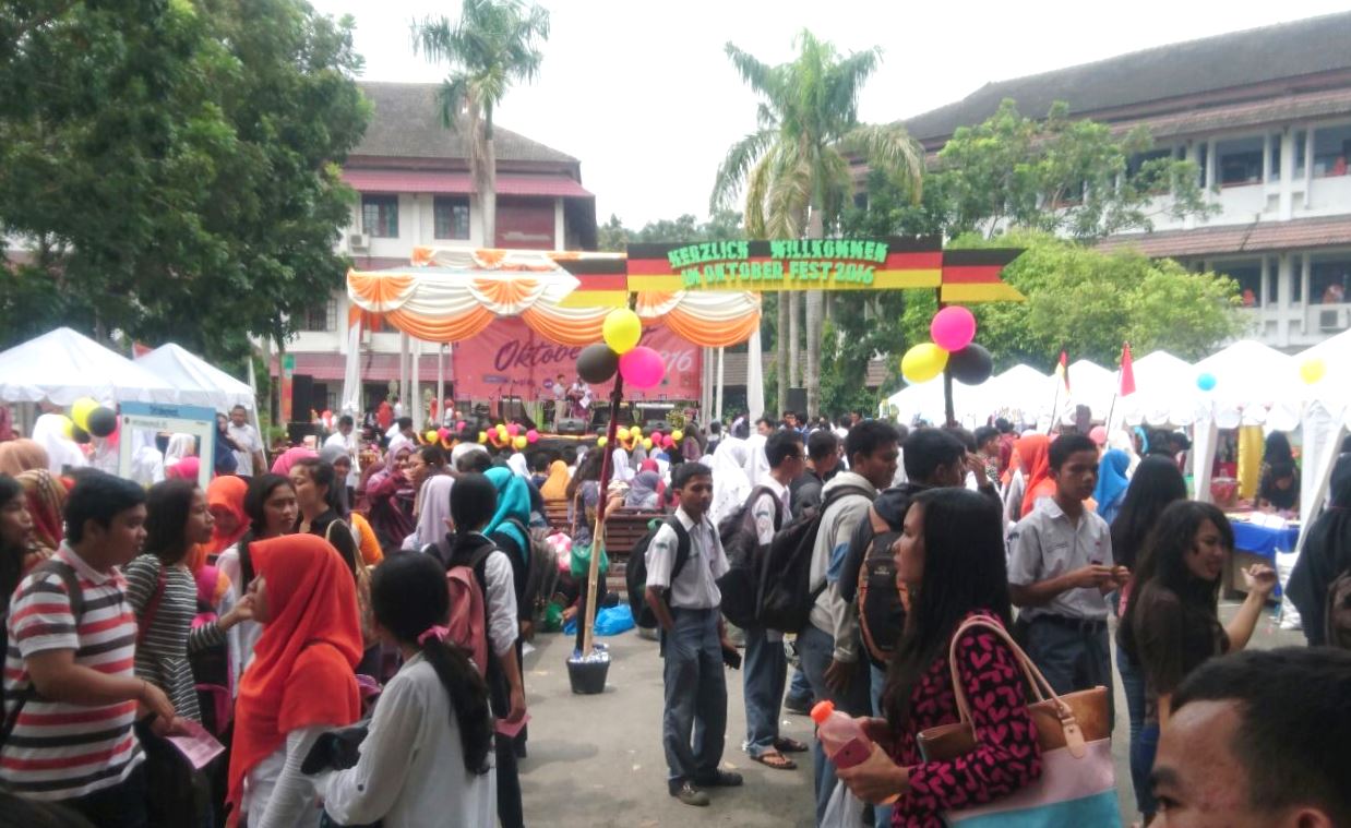Berkenalan dengan Budaya Jerman di Oktoberfest Universitas Negeri Medan