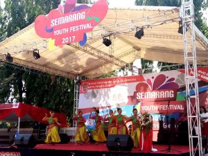 MNC Play Sahabat Para Pemuda Pelaku Bisnis di Semarang Youth Festival 2017